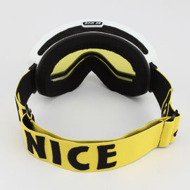 Detachable Ski Goggles Anti Scratch OTG Design Three Layer Foam Thickness 15mm supplier