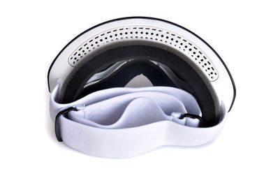 Fog Free Photochromic Ski Goggles 100% UV400 Protection Long Elastic Strap supplier